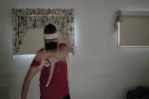 ezgif.com-video-to-gif(9).gif