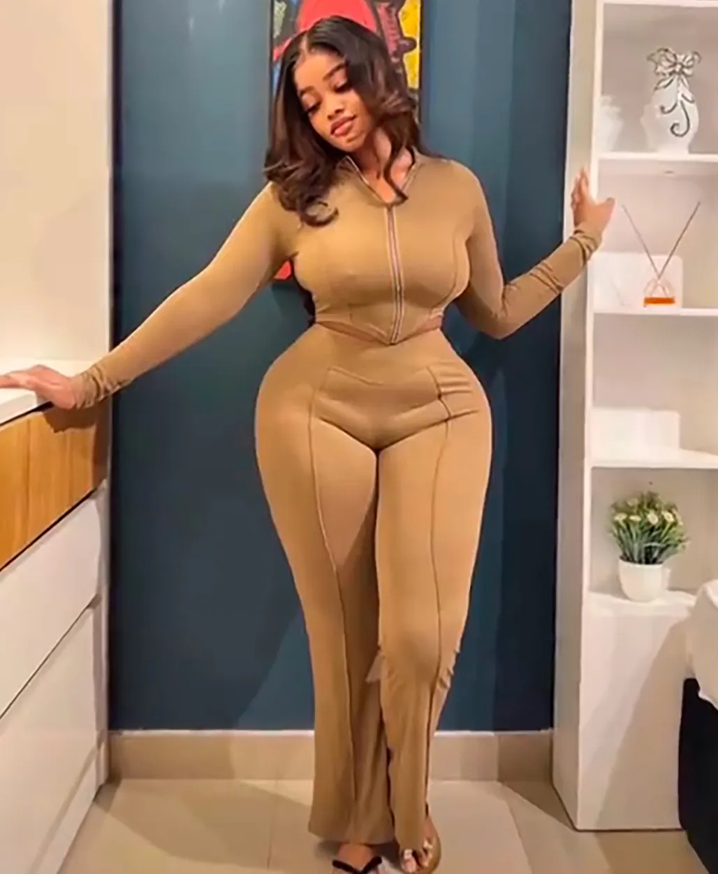 Influencer-Elena-Jessica-Dies-After-Undergoing-Butt-Lift-Surgery-031126-1-9139b9bd4bc44ecfa25...webp